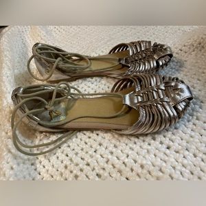 Seychelles metallic gold tie up sandals 🤩🌟Size 7.5